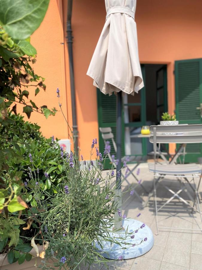 La Casa Di Ringhiera Lejlighed Alba  Eksteriør billede